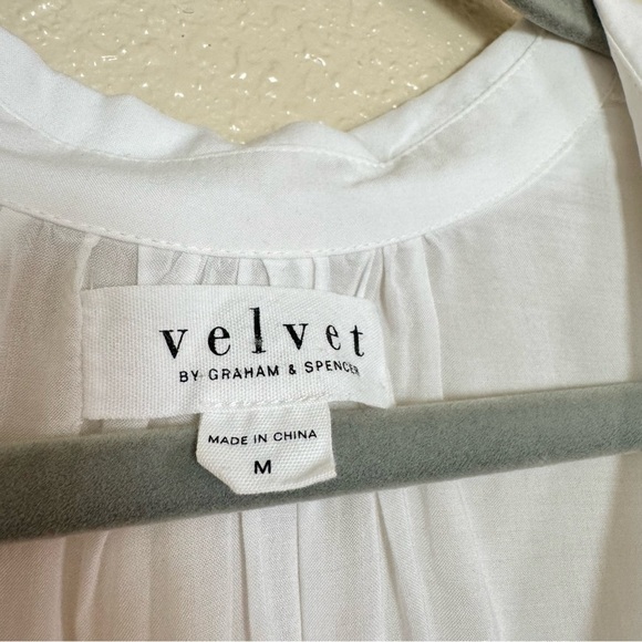 Velvet by Graham & Spencer Carrie Rayon Challis Blouse Top - Picture 3 of 5